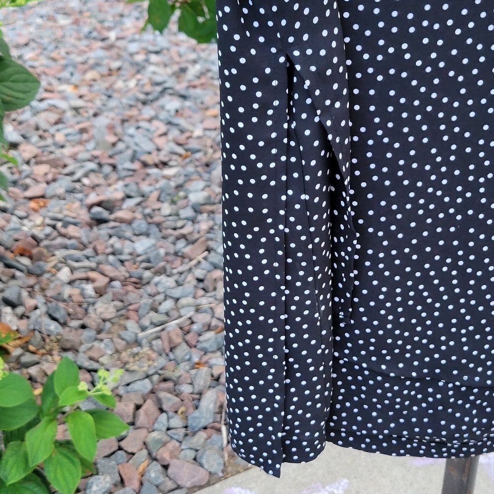 Chico's black + white polka dot double layer sleeveless GEORGETTE blouse size 0 - Picture 5 of 13